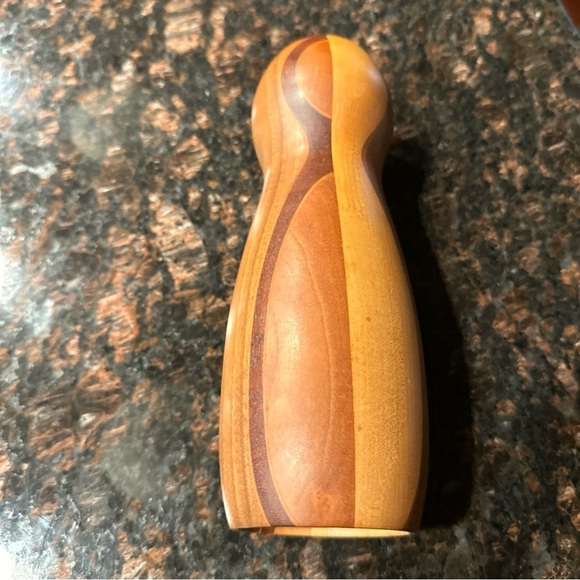 Handcrafted Wooden Art‎ Piece - Picture 1 of 8